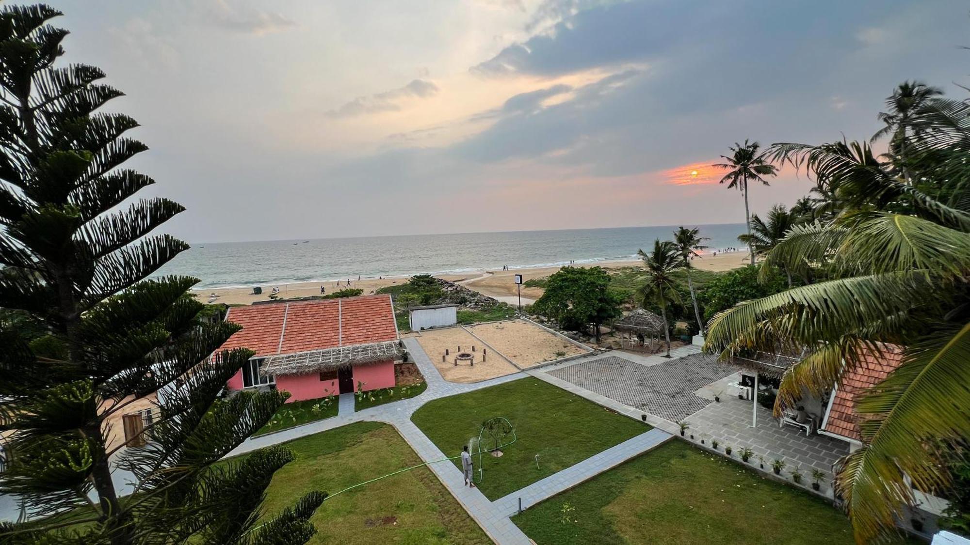 Beach House Varkala By Palmyra Buitenkant foto